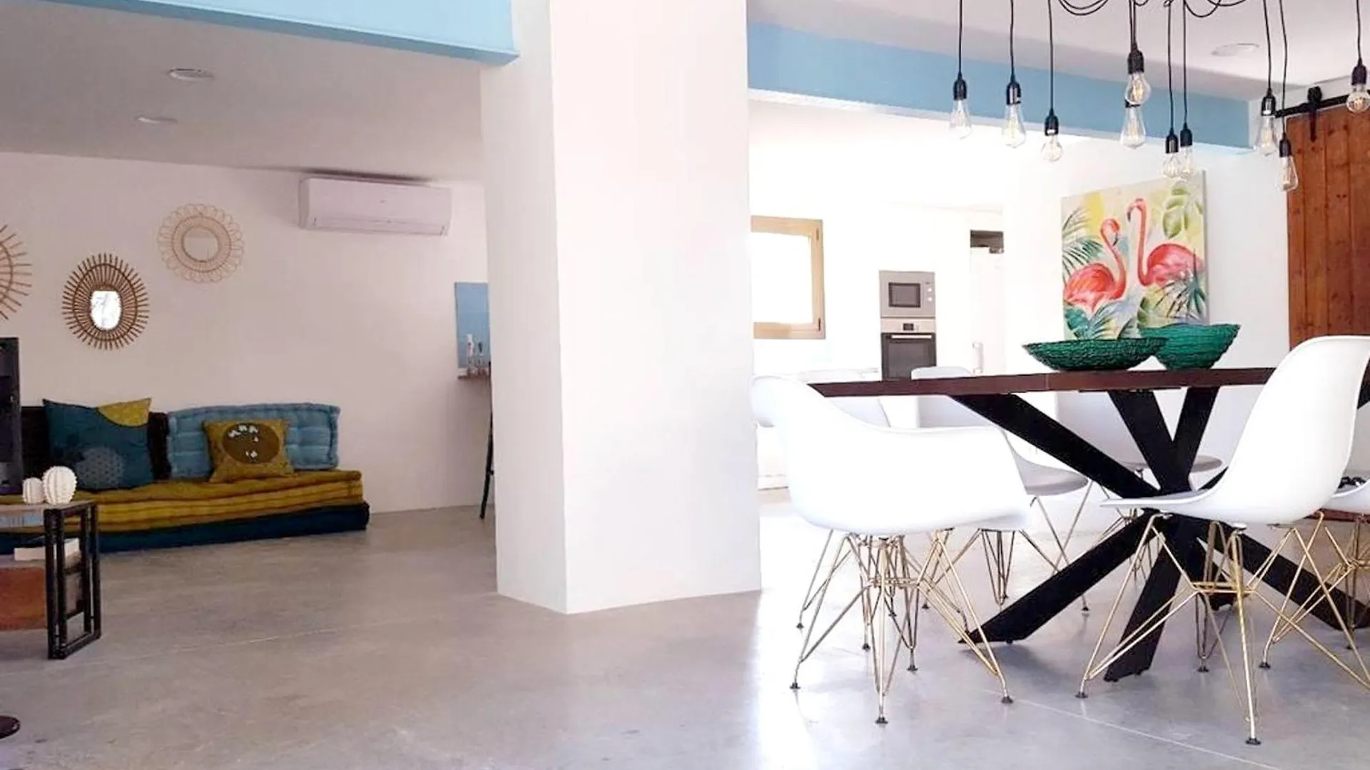 Charming Villa In El Vendrell + Pool